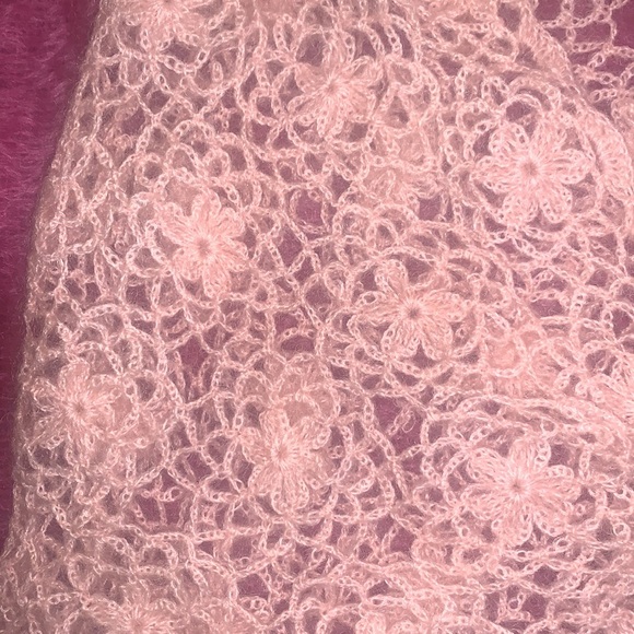 Vintage lacey crochet wrap - Picture 3 of 6